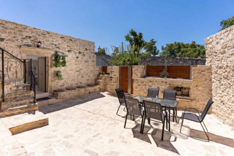 Mitropoli Kreta Mitropoli moderne renovierte Naturstein Villa mit separatem Studio zu verkaufen Haus kaufen